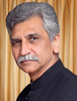 Dr. Manoj K Johar: Plastic Surgeon in Delhi, Breast Augmentation, Liposuction, PRP Treatment, Rhinoplasty Surgeon in Delhi
