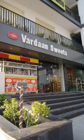 Vardaan Sweets & Snacks