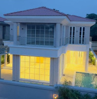 Dreaming of owning a piece of paradise?