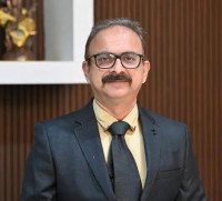 Robotic joint replacement surgeon in Indore | Dr Sunil Rajan
