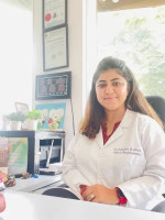 dr meghna gadhavi's dental clinic ahmedabad