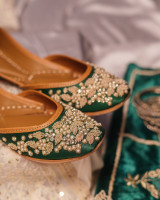 Gulbhahar juttis are built to be durable and comfortable.