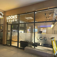 Transform Your Look at Looks Salon in Noida, Sector 128