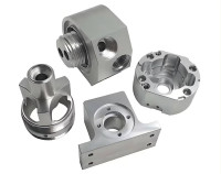 plastic injection mold making