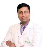 Dr Dharmender Aggarwal, Senior Consultant — Uro-Oncology & Robotic Surgery, Fortis Hospital Mohali
