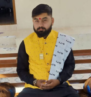 Astrologer Chirag Shastri