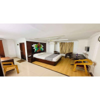 Classic Comforts Hotel