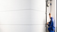 Your Trusted Garage Door Repair Service Provider in Bridgeport | 24/7 Services