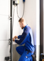 Fast Garage Door Repair Services in Charleston