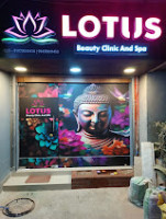 best beauty clinic and spa in Chinar Park