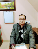 Dr Neelesh Kapoor - Best diabetes doctor in noida