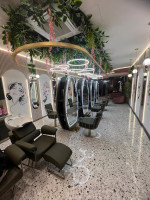 MHB Salon
