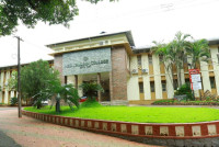 M.E.S. Kalladi College, Mannarkkad